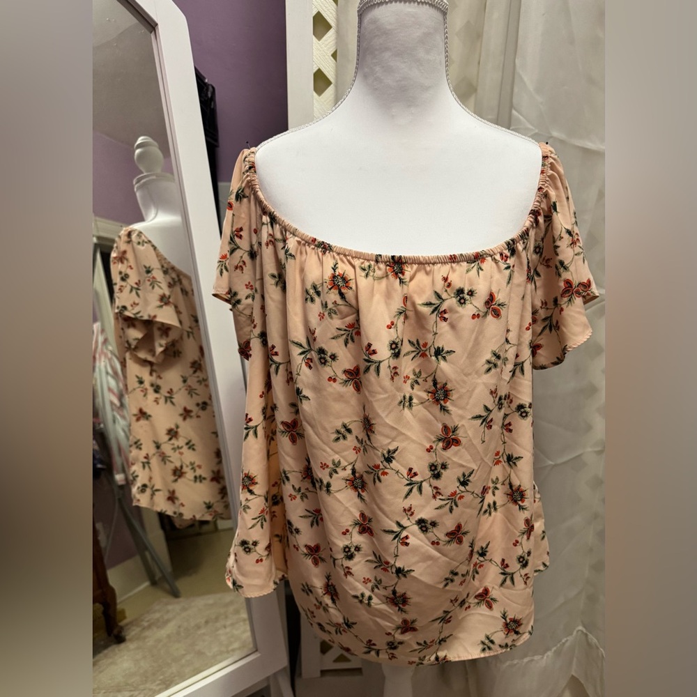 Forever 21 Peach Floral Off-Shoulder Blouse